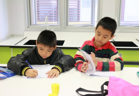 ภาพกิจกรรม คณะวิทยาศาสตร์และเทคโนโลยี จัดโครงการฝึกทักษะการเรียนรู้ค่ายวิทยาศาสตร์ Science 2019