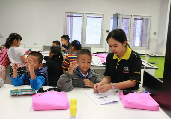 ภาพกิจกรรม คณะวิทยาศาสตร์และเทคโนโลยี จัดโครงการฝึกทักษะการเรียนรู้ค่ายวิทยาศาสตร์ Science 2019