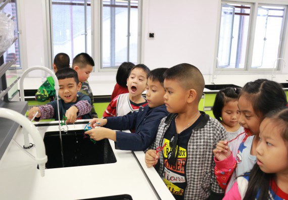 ภาพกิจกรรม คณะวิทยาศาสตร์และเทคโนโลยี จัดโครงการฝึกทักษะการเรียนรู้ค่ายวิทยาศาสตร์ Science 2019