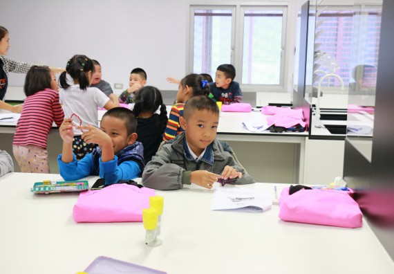 ภาพกิจกรรม คณะวิทยาศาสตร์และเทคโนโลยี จัดโครงการฝึกทักษะการเรียนรู้ค่ายวิทยาศาสตร์ Science 2019