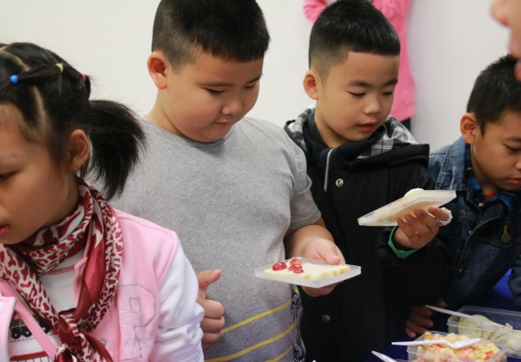 ภาพกิจกรรม คณะวิทยาศาสตร์และเทคโนโลยี จัดโครงการฝึกทักษะการเรียนรู้ค่ายวิทยาศาสตร์ Science 2019