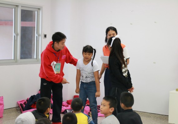 ภาพกิจกรรม คณะวิทยาศาสตร์และเทคโนโลยี จัดโครงการฝึกทักษะการเรียนรู้ค่ายวิทยาศาสตร์ Science 2019