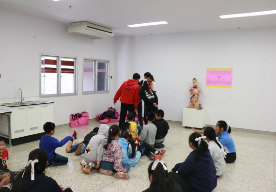 ภาพกิจกรรม คณะวิทยาศาสตร์และเทคโนโลยี จัดโครงการฝึกทักษะการเรียนรู้ค่ายวิทยาศาสตร์ Science 2019