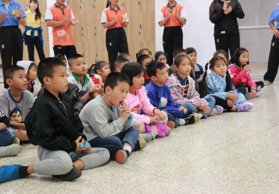 ภาพกิจกรรม คณะวิทยาศาสตร์และเทคโนโลยี จัดโครงการฝึกทักษะการเรียนรู้ค่ายวิทยาศาสตร์ Science 2019