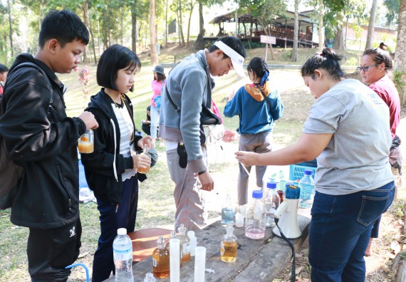 ภาพกิจกรรม คณะวิทยาศาสตร์และเทคโนโลยี จัดโครงการ ECY-CAMP (Environmental Conservation Youth Camp)“ค่ายพัฒนาศักยภาพการเรียนรู้ของนักเรียนด้านวิทยาศาสตร์และสิ่งแวดล้อม