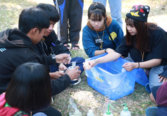ภาพกิจกรรม คณะวิทยาศาสตร์และเทคโนโลยี จัดโครงการ ECY-CAMP (Environmental Conservation Youth Camp)“ค่ายพัฒนาศักยภาพการเรียนรู้ของนักเรียนด้านวิทยาศาสตร์และสิ่งแวดล้อม