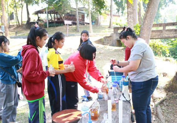 ภาพกิจกรรม คณะวิทยาศาสตร์และเทคโนโลยี จัดโครงการ ECY-CAMP (Environmental Conservation Youth Camp)“ค่ายพัฒนาศักยภาพการเรียนรู้ของนักเรียนด้านวิทยาศาสตร์และสิ่งแวดล้อม