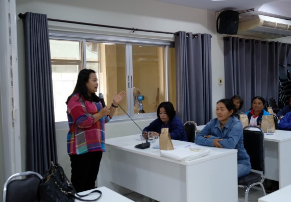 ภาพกิจกรรม คณะวิทยาศาสตร์และเทคโนโลยี จัดโครงการพัฒนาคุณภาพชีวิตและยกระดับรายได้ให้กับคนในชุมชนฐานรากคณะวิทยาศาสตร์และเทคโนโลยี