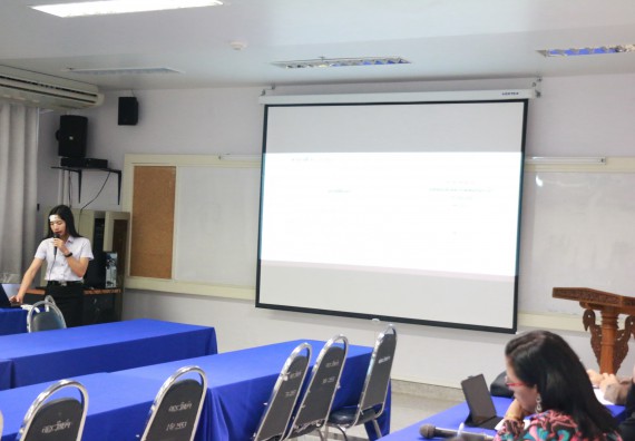 ภาพกิจกรรม โปรแกรมวิชาเคมี จัดกิจกรรมการนำเสนอผลงานวิทยานิพนธ์โปรแกรมวิชาเคมี ชั้นปีที่ 4