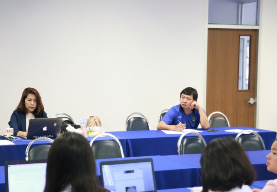 ภาพกิจกรรม โปรแกรมวิชาเคมี จัดกิจกรรมการนำเสนอผลงานวิทยานิพนธ์โปรแกรมวิชาเคมี ชั้นปีที่ 4