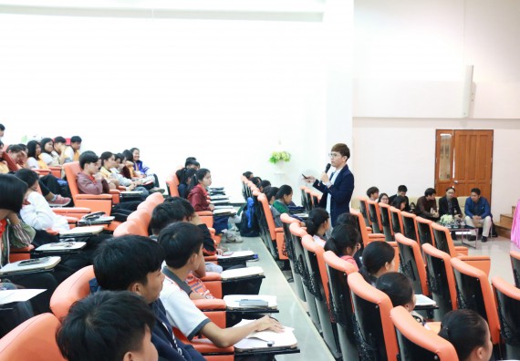 ภาพกิจกรรม คณะวิทยาศาสตร์และเทคโนโลยี เข้าร่วมอบรมพัฒนาสมรรถนะการทำวิจัยเฉพาะด้านคณิตศาสตร์