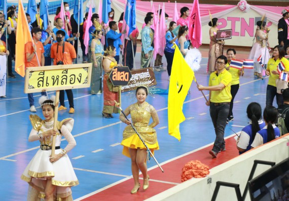 ภาพกิจกรรม  คณะวิทยาศาสตร์และเทคโนโลยี เข้าร่วมงานแข่งขันกีฬา SPORT DAY & NIGHT 