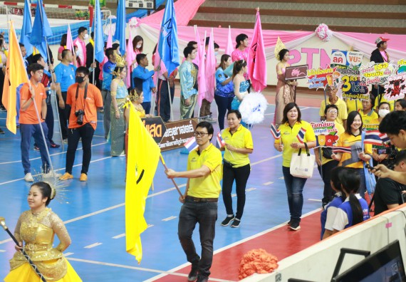 ภาพกิจกรรม  คณะวิทยาศาสตร์และเทคโนโลยี เข้าร่วมงานแข่งขันกีฬา SPORT DAY & NIGHT 
