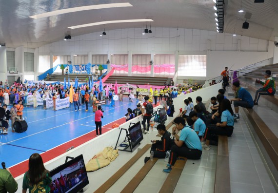 ภาพกิจกรรม  คณะวิทยาศาสตร์และเทคโนโลยี เข้าร่วมงานแข่งขันกีฬา SPORT DAY & NIGHT 