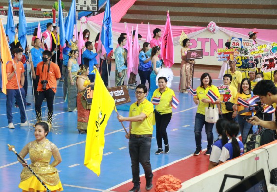 ภาพกิจกรรม  คณะวิทยาศาสตร์และเทคโนโลยี เข้าร่วมงานแข่งขันกีฬา SPORT DAY & NIGHT 