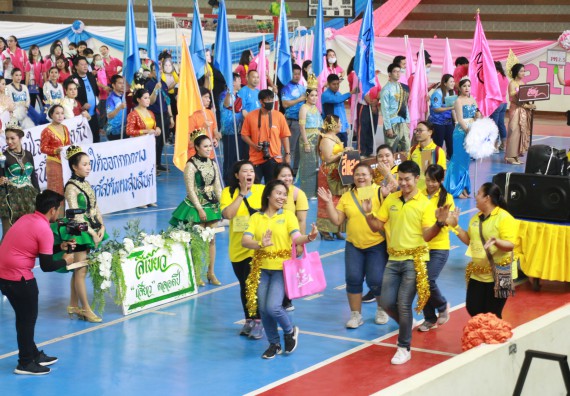 ภาพกิจกรรม  คณะวิทยาศาสตร์และเทคโนโลยี เข้าร่วมงานแข่งขันกีฬา SPORT DAY & NIGHT 
