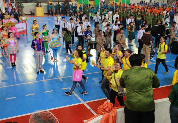 ภาพกิจกรรม  คณะวิทยาศาสตร์และเทคโนโลยี เข้าร่วมงานแข่งขันกีฬา SPORT DAY & NIGHT 
