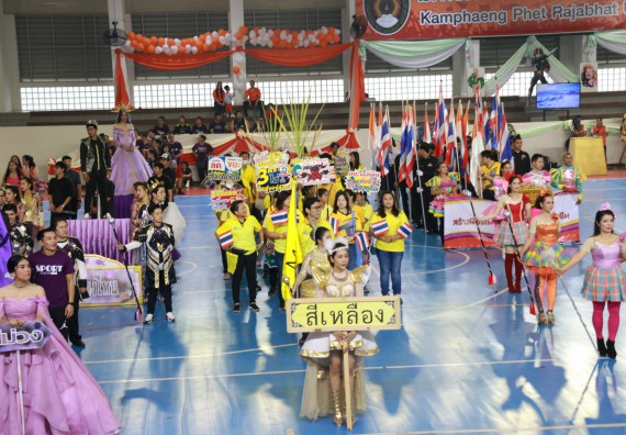 ภาพกิจกรรม  คณะวิทยาศาสตร์และเทคโนโลยี เข้าร่วมงานแข่งขันกีฬา SPORT DAY & NIGHT 