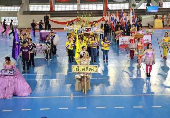 ภาพกิจกรรม  คณะวิทยาศาสตร์และเทคโนโลยี เข้าร่วมงานแข่งขันกีฬา SPORT DAY & NIGHT 