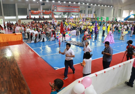 ภาพกิจกรรม  คณะวิทยาศาสตร์และเทคโนโลยี เข้าร่วมงานแข่งขันกีฬา SPORT DAY & NIGHT 