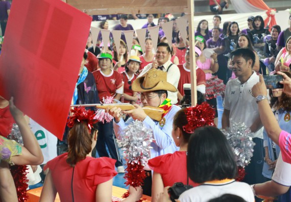 ภาพกิจกรรม  คณะวิทยาศาสตร์และเทคโนโลยี เข้าร่วมงานแข่งขันกีฬา SPORT DAY & NIGHT 