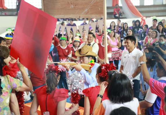 ภาพกิจกรรม  คณะวิทยาศาสตร์และเทคโนโลยี เข้าร่วมงานแข่งขันกีฬา SPORT DAY & NIGHT 