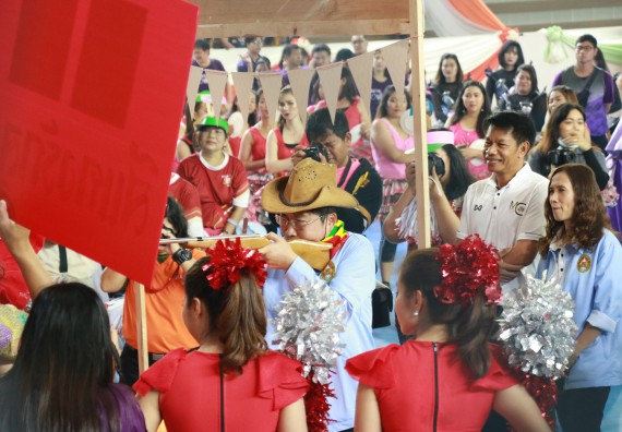 ภาพกิจกรรม  คณะวิทยาศาสตร์และเทคโนโลยี เข้าร่วมงานแข่งขันกีฬา SPORT DAY & NIGHT 