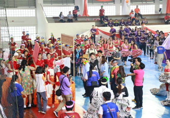 ภาพกิจกรรม  คณะวิทยาศาสตร์และเทคโนโลยี เข้าร่วมงานแข่งขันกีฬา SPORT DAY & NIGHT 