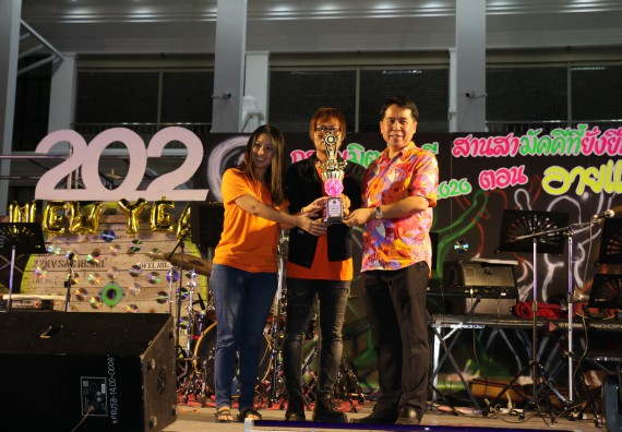 ภาพกิจกรรม  คณะวิทยาศาสตร์และเทคโนโลยี เข้าร่วมงานแข่งขันกีฬา SPORT DAY & NIGHT 