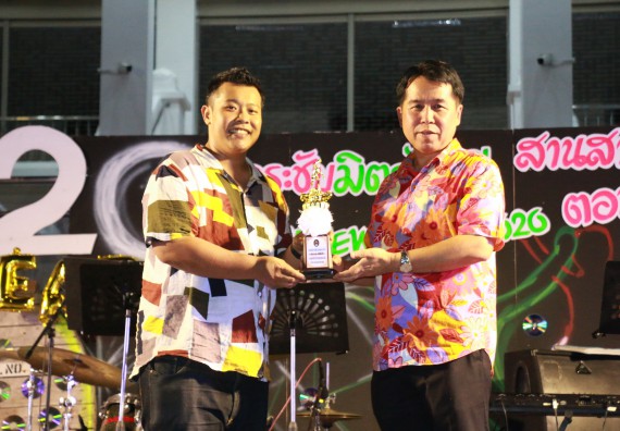 ภาพกิจกรรม  คณะวิทยาศาสตร์และเทคโนโลยี เข้าร่วมงานแข่งขันกีฬา SPORT DAY & NIGHT 