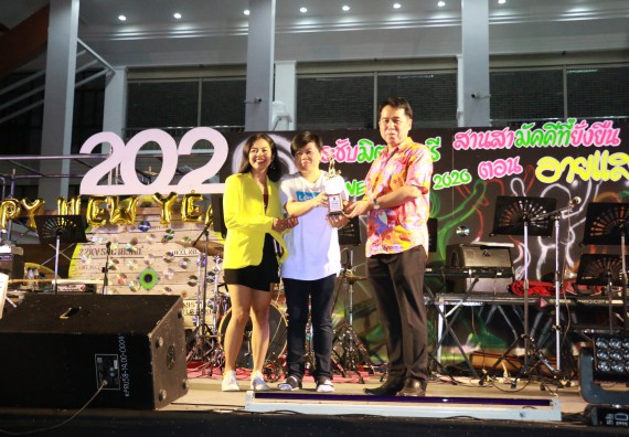 ภาพกิจกรรม  คณะวิทยาศาสตร์และเทคโนโลยี เข้าร่วมงานแข่งขันกีฬา SPORT DAY & NIGHT 