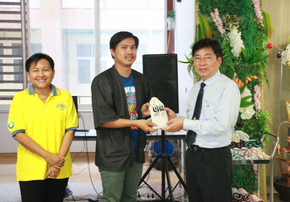 ภาพกิจกรรม คณะวิทยาศาสตร์และเทคโนโลยี จัดงานสังสรรค์ปีใหม่คณะวิทยาศาสตร์และเทคโนโลยี ประจำปี 2563