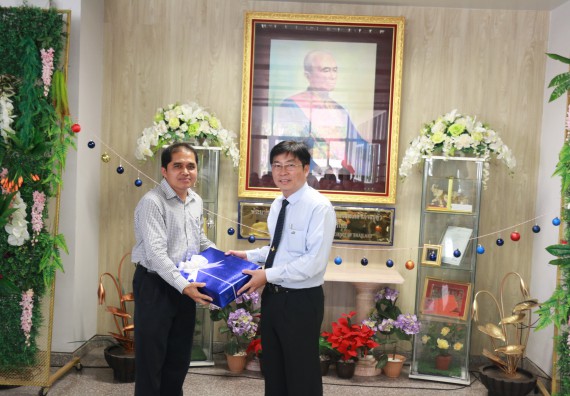 ภาพกิจกรรม คณะวิทยาศาสตร์และเทคโนโลยี จัดงานสังสรรค์ปีใหม่คณะวิทยาศาสตร์และเทคโนโลยี ประจำปี 2563