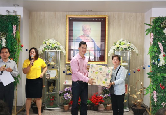 ภาพกิจกรรม คณะวิทยาศาสตร์และเทคโนโลยี จัดงานสังสรรค์ปีใหม่คณะวิทยาศาสตร์และเทคโนโลยี ประจำปี 2563