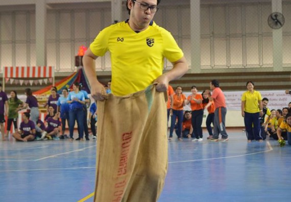 ภาพกิจกรรม  คณะวิทยาศาสตร์และเทคโนโลยี เข้าร่วมงานแข่งขันกีฬา SPORT DAY & NIGHT 