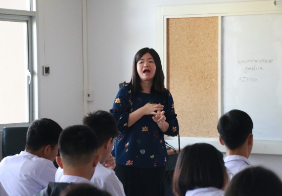 ภาพกิจกรรม โปรแกรมวิชาชีววิทยา จัดอบรมเชิงปฏิบัติการเทคนิคปลอดเชื้อและการเพาะเลี้ยงเนื้อเยื่อพืช