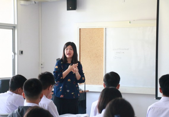 ภาพกิจกรรม โปรแกรมวิชาชีววิทยา จัดอบรมเชิงปฏิบัติการเทคนิคปลอดเชื้อและการเพาะเลี้ยงเนื้อเยื่อพืช