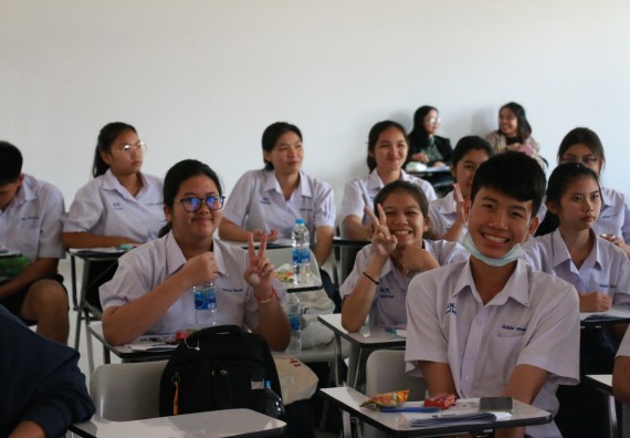 ภาพกิจกรรม โปรแกรมวิชาชีววิทยา จัดอบรมเชิงปฏิบัติการเทคนิคปลอดเชื้อและการเพาะเลี้ยงเนื้อเยื่อพืช