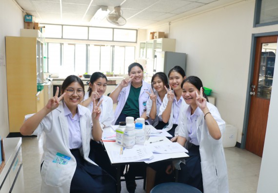 ภาพกิจกรรม โปรแกรมวิชาชีววิทยา จัดอบรมเชิงปฏิบัติการเทคนิคปลอดเชื้อและการเพาะเลี้ยงเนื้อเยื่อพืช