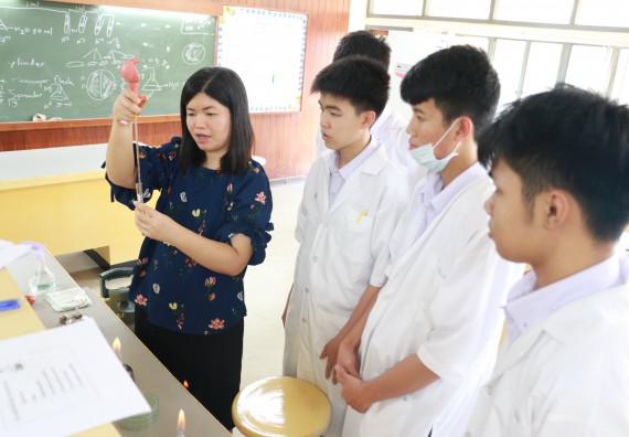 ภาพกิจกรรม โปรแกรมวิชาชีววิทยา จัดอบรมเชิงปฏิบัติการเทคนิคปลอดเชื้อและการเพาะเลี้ยงเนื้อเยื่อพืช