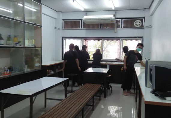 ภาพกิจกรรม โปรแกรมวิชาชีววิทยา จัดกิจกรรมทำความสะอาด และทำบุญโปรแกรมชีววิทยา