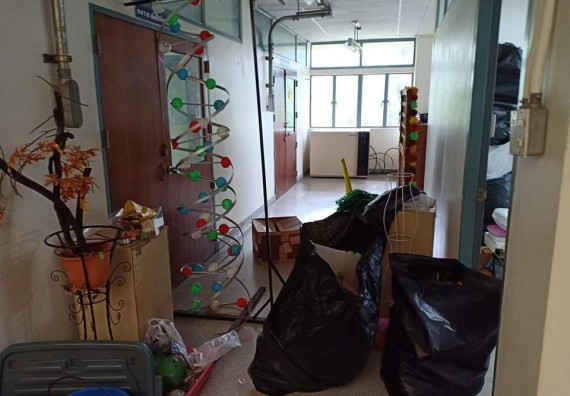 ภาพกิจกรรม โปรแกรมวิชาชีววิทยา จัดกิจกรรมทำความสะอาด และทำบุญโปรแกรมชีววิทยา