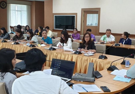 ภาพกิจกรรม คณะวิทยาศาสตร์และเทคโนโลยี เข้าร่วม ประชุมแลกเปลี่ยนเรียนรู้ เรื่อง การจัดทำผลการเรียนรู้ที่คาดหวัง (Expected Learning Outcome : ELOs)