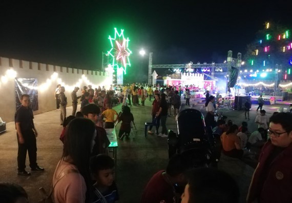 ภาพกิจกรรม ศูนย์วิทยาศาสตร์และวิทยาศาสตร์ประยุกต์ จัดกิจกรรมบริการวิชาการทางด้านดาราศาสตร์ชมปรากฏการณ์พระจันทร์เต็มดวง