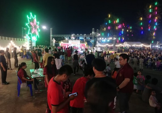 ภาพกิจกรรม ศูนย์วิทยาศาสตร์และวิทยาศาสตร์ประยุกต์ จัดกิจกรรมบริการวิชาการทางด้านดาราศาสตร์ชมปรากฏการณ์พระจันทร์เต็มดวง