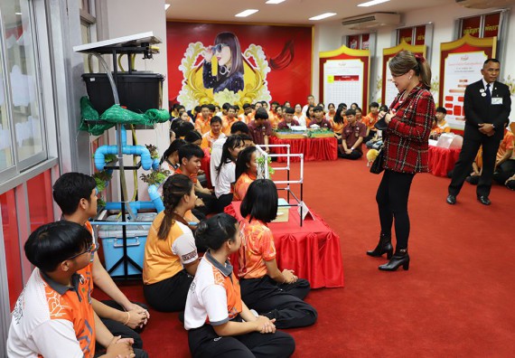 ภาพกิจกรรม คณะวิทยาศาสตร์และเทคโนโลยี เข้าร่วมโครงการ TO BE NUMBER ONE จังหวัดกำแพงเพชร