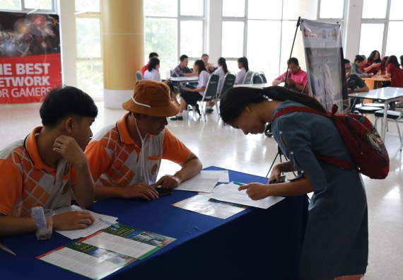 ภาพกิจกรรม คณะวิทยาศาสตร์และเทคโนโลยี จัดการแข่งขันเกม ESport (RoV School Championship) มหาวิทยาลัยราชภัฏกำแพงเพชร
