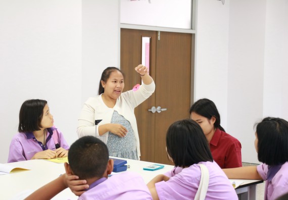 ภาพกิจกรรม คณะวิทยาศาสตร์และเทคโนโลยี จัดค่ายบูรณาการส่งเสริมนักเรียนห้องเรียนพิเศษ (E-SMART) ด้านวิทยาศาสตร์ โรงเรียนคลองขลุงราษรังสรรค์