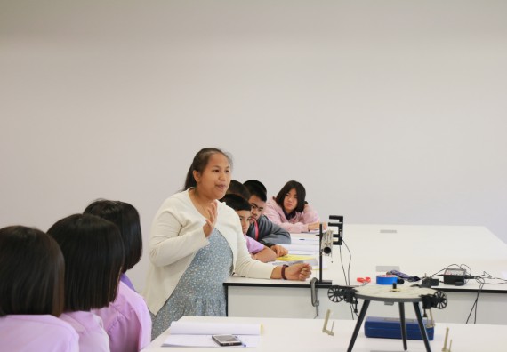 ภาพกิจกรรม คณะวิทยาศาสตร์และเทคโนโลยี จัดค่ายบูรณาการส่งเสริมนักเรียนห้องเรียนพิเศษ (E-SMART) ด้านวิทยาศาสตร์ โรงเรียนคลองขลุงราษรังสรรค์