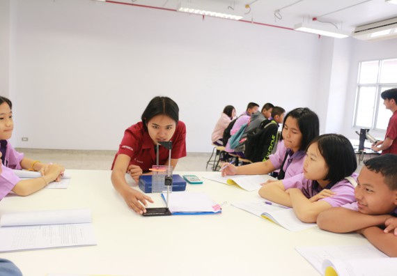 ภาพกิจกรรม คณะวิทยาศาสตร์และเทคโนโลยี จัดค่ายบูรณาการส่งเสริมนักเรียนห้องเรียนพิเศษ (E-SMART) ด้านวิทยาศาสตร์ โรงเรียนคลองขลุงราษรังสรรค์